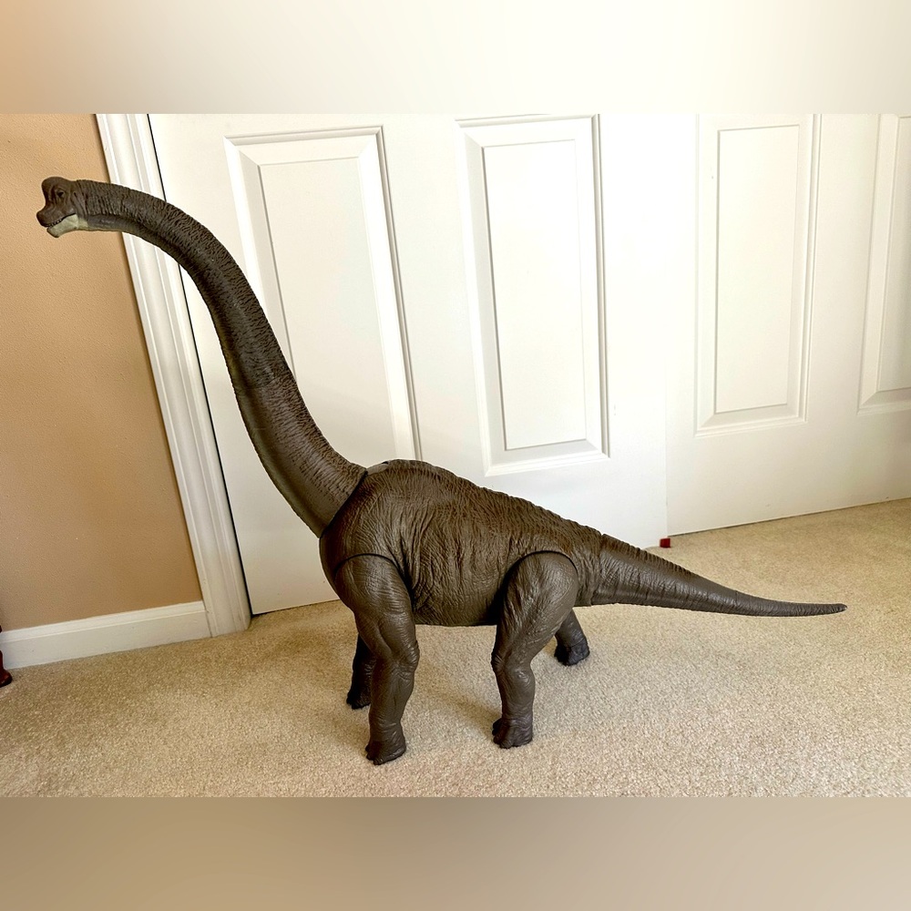 HUGE Action Figure Dinosaur - 27” tall, 41” long - Over 3ft. Nose to Tail